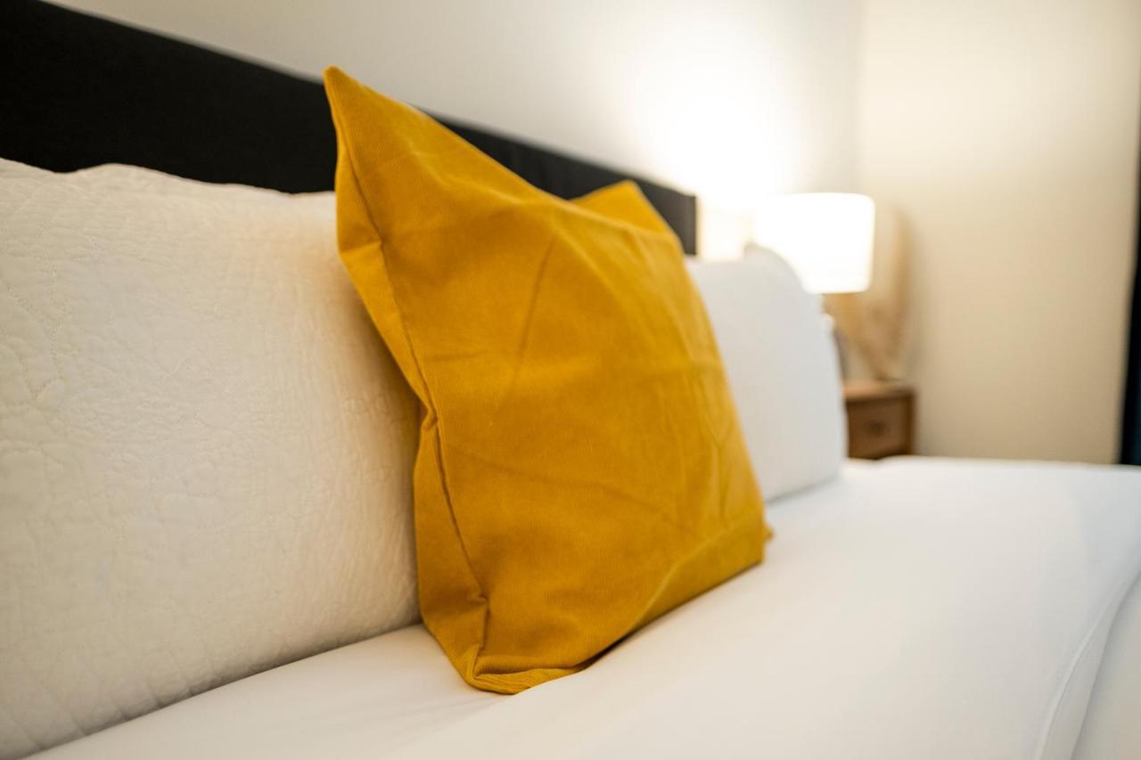 The Francis Boutique Inn Юклулет Екстер'єр фото
